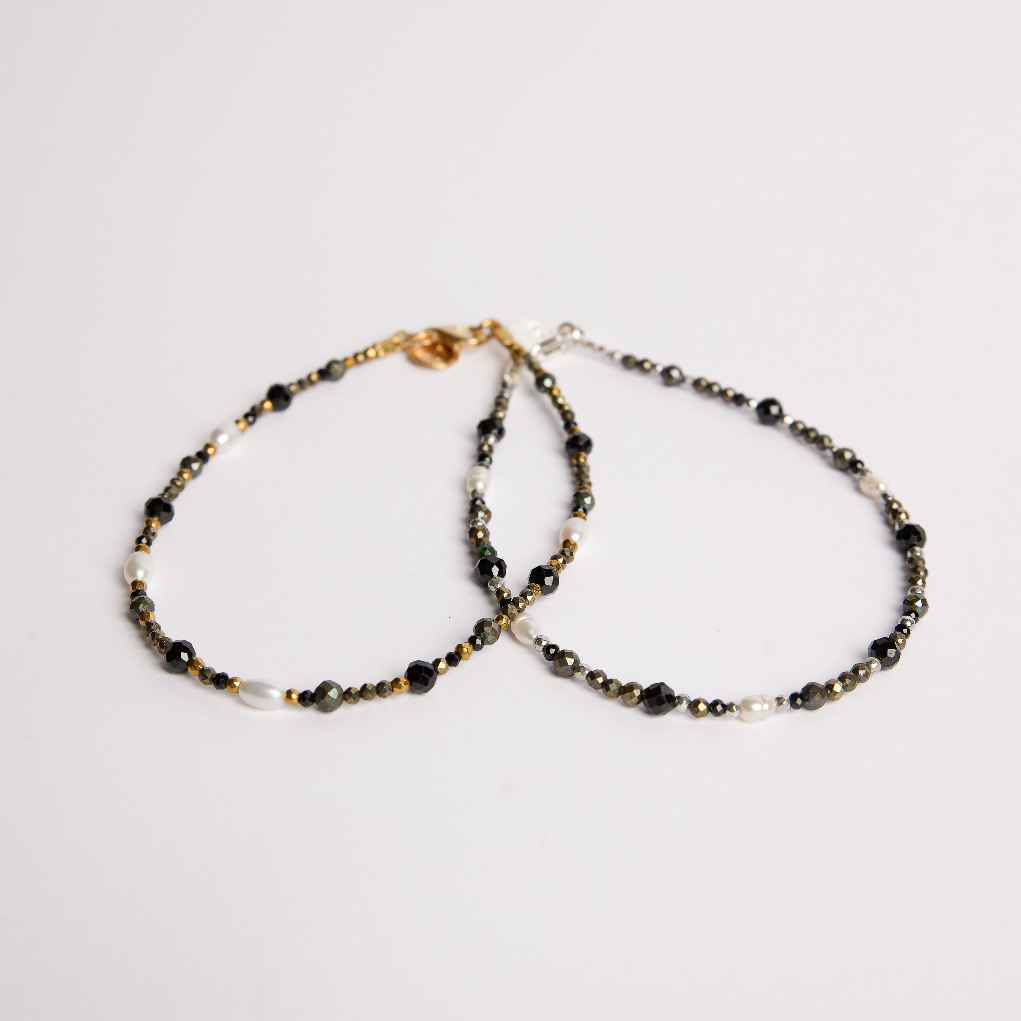 Collier ras du cou en hématite avec perles de riz