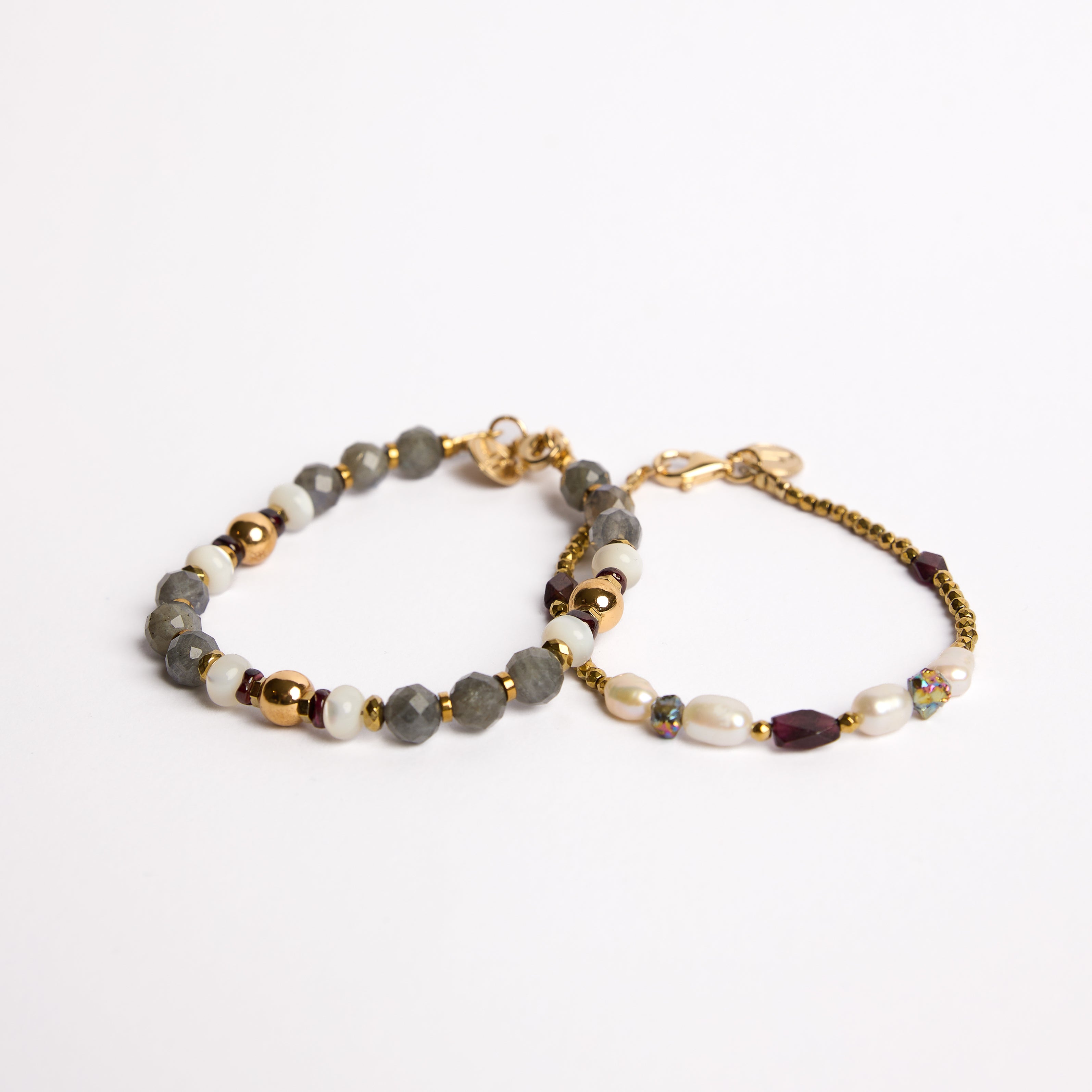PULSERA DE LABRADORITA - CON GRANATE, HEMATITA Y NÁCAR