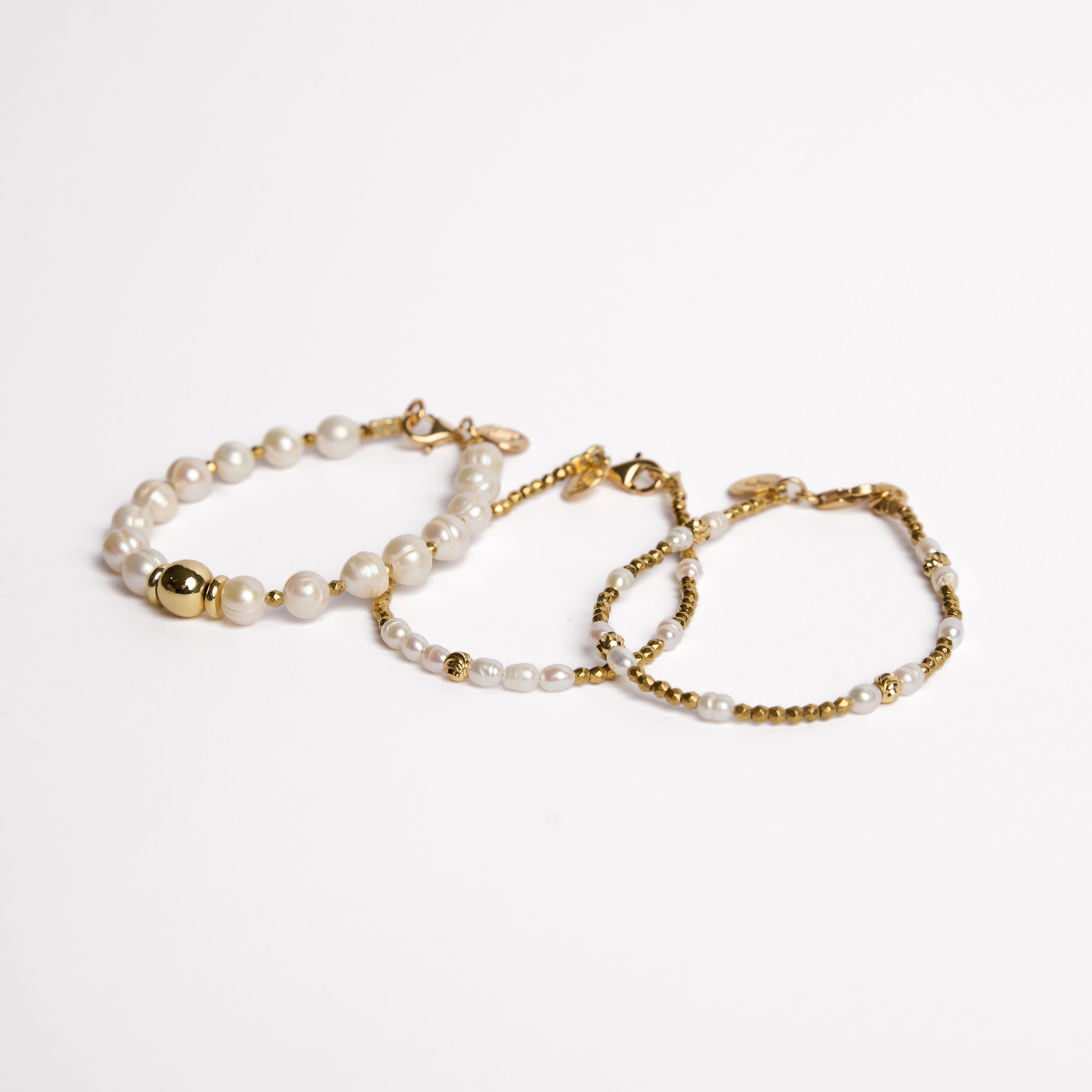 PULSERA DE HEMATITA - CON PERLAS