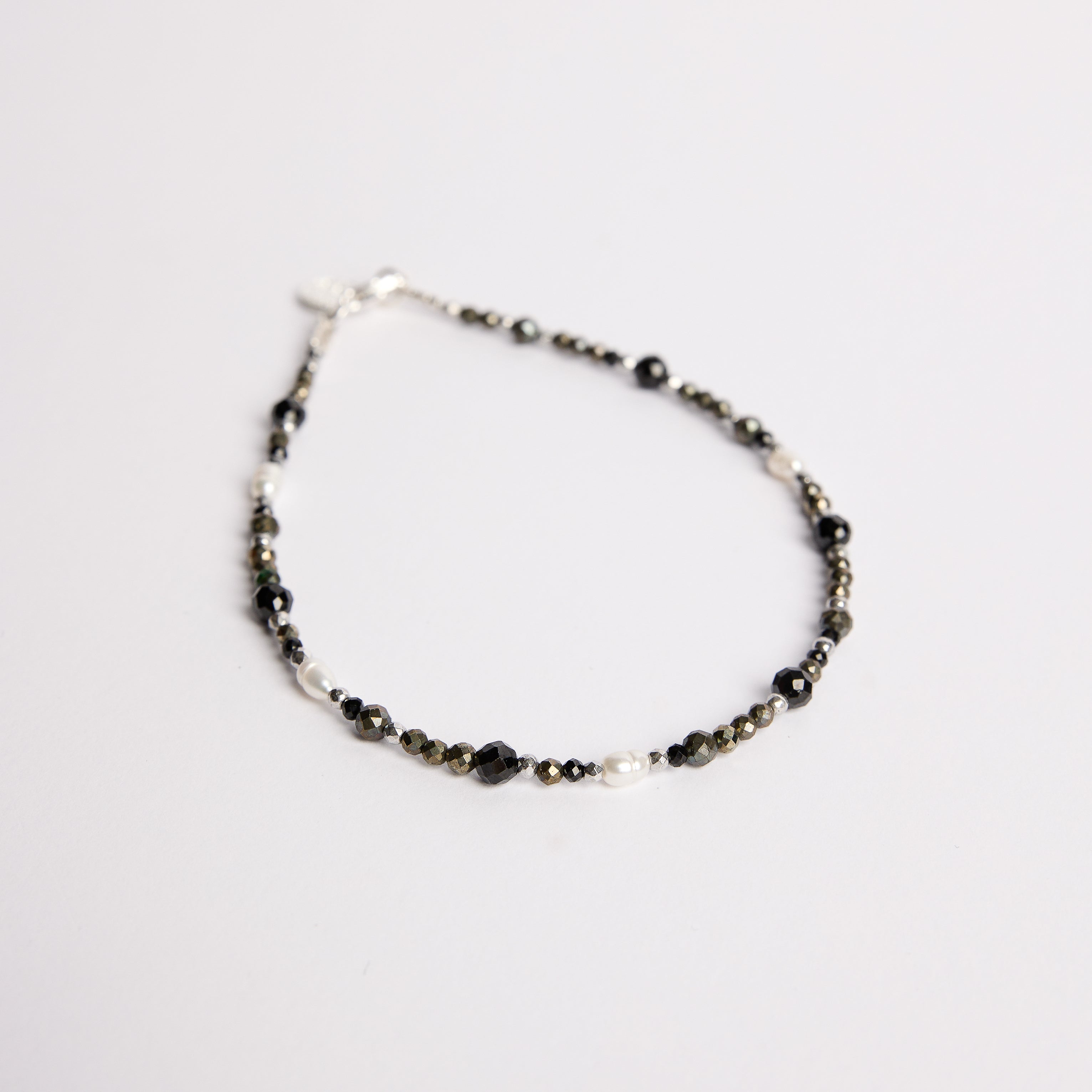 Collier ras du cou en hématite avec perles de riz