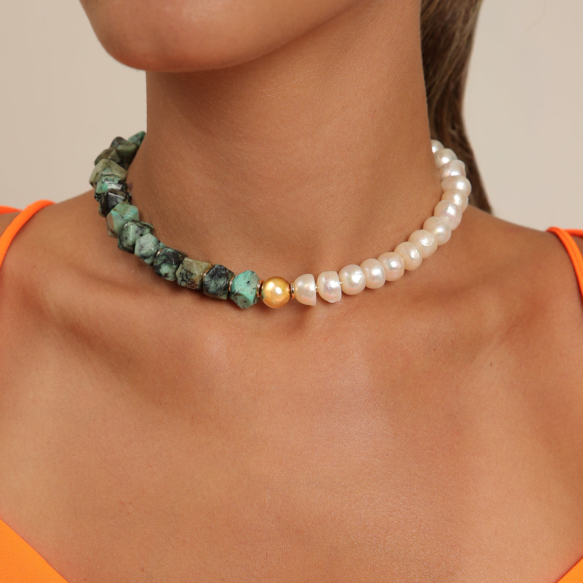 Collar de perlas con turquesa