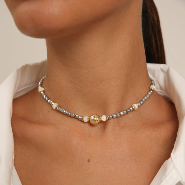 Collier ras du cou en hématite et nacre